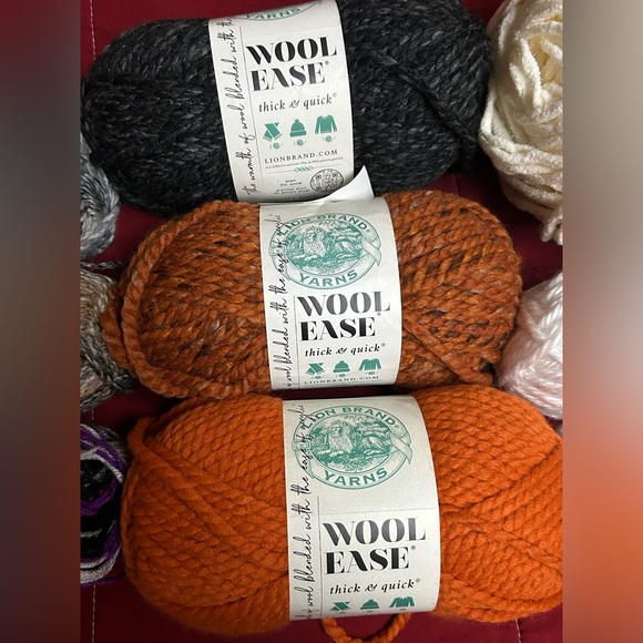 Yarn LOT - set of 9 - Picture 3 of 4